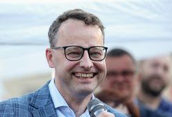 Azyl zatwierdzony. Romanowski może się przemieszczać