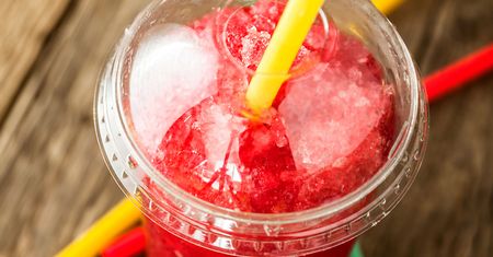 Granita truskawkowa. Orzeźwiający deser w prostym przepisie