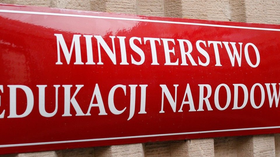 MEN zmieniał rozporządzenie w sprawie świadectw, dyplomów państwowych i innych druków
