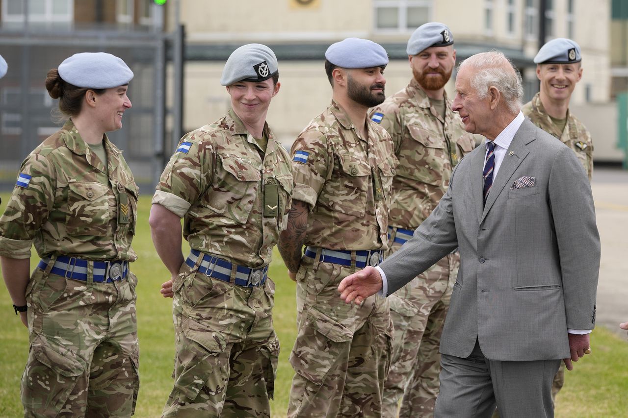 King Charles III transferred an important role to William. On the occasion, he opened up about cancer.