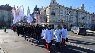 Przemyśl: Męski Różaniec przeszedł ulicami miasta. "Świat potrzebuje wyraźnego świadectwa"