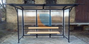 Bytów: Nowe wiaty przystankowe. Gmina zainwestowała w 11 sztuk