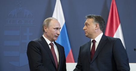 Co zyskają, a czym ryzykują Węgrzy, bratając się z Putinem
