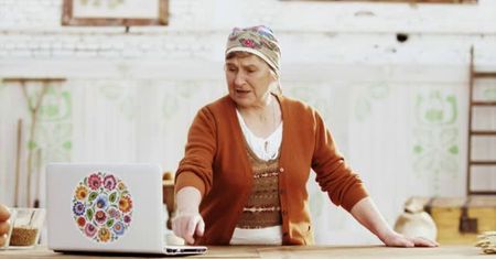 Ranking reklam. Tymbark kocha życie a Perkuć kusi szybkim kredytem