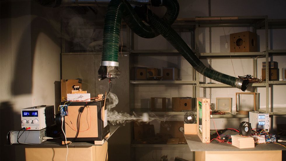 Binairy Talk – dane zapisane w obłokach dymu. Odczytamy je laserem 1