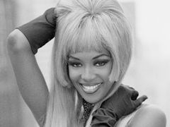 Naomi Campbell - czarna perła