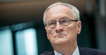 Były szef wywiadu zatrzymany. MI6 sprawdza, co ujawnił