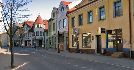 "5 godzin codziennie w drodze". Młodzi uciekają z tego miasteczka