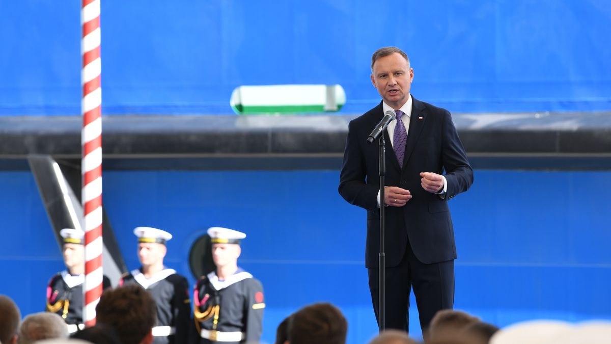 Andrzej Duda otwiera kanał przez Mierzeję Wiślaną