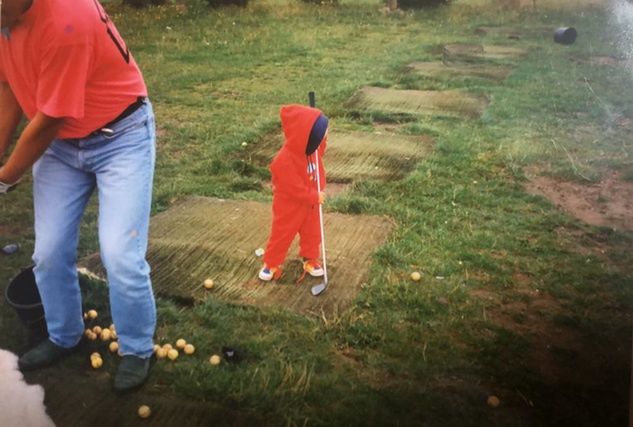 Adrian Meronk próbował swoich sił w golfie już jako dziecko (fot. archiwum prywatne).