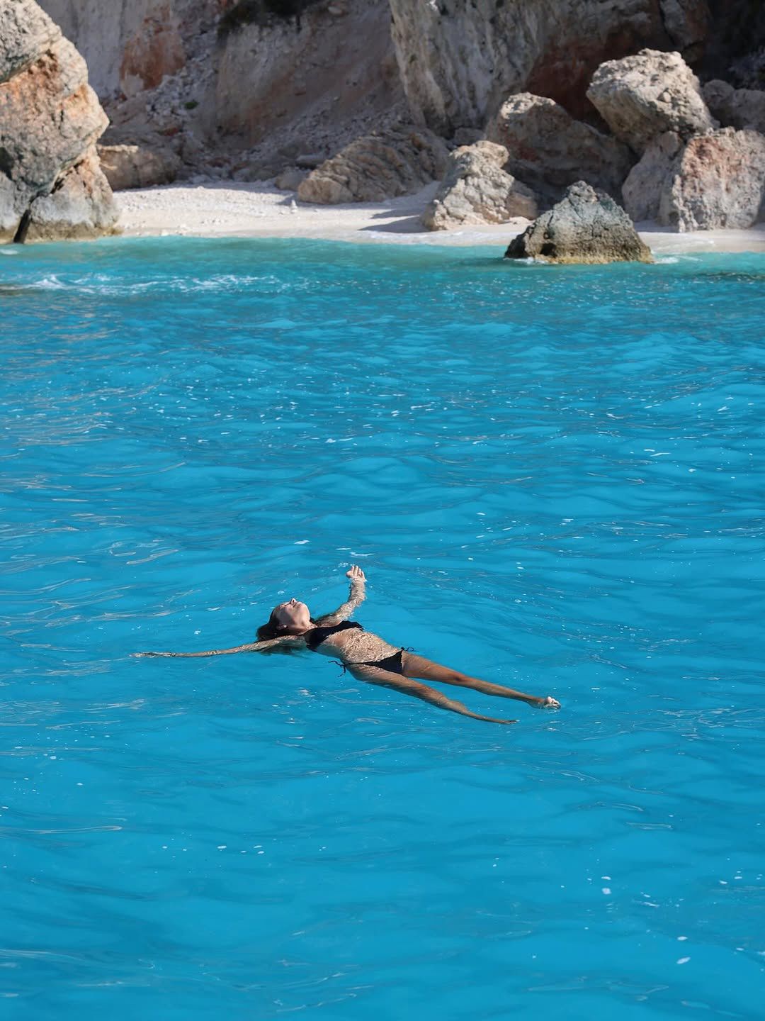 Sandra Kubicka w bikini na Zakynthos