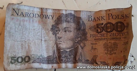 Lubań. Wpadł w ręce policjantów, po tym jak chciał zapłacić banknotem z 1982 roku