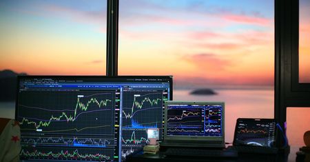 Indyjska gorączka IPO. Rekordowe debiuty giełdowe przyciągają tłumy inwestorów, ale eksperci ostrzegają przed euforią