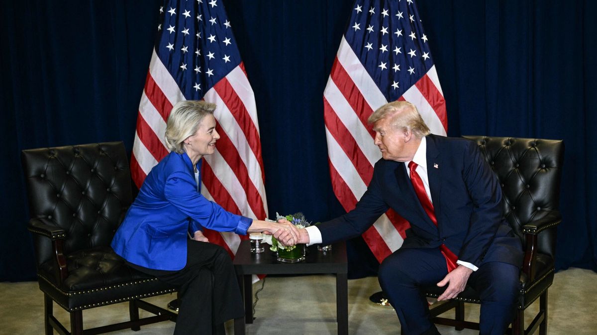 80. sesja Zgromadzenia Ogólnego ONZ
US President Donald Trump holds a bilateral meeting with European Commission President Ursula Von der Leyen on the sidelines of the United Nations General Assembly in New York City on September 23, 2025. (Photo by Brendan SMIALOWSKI / AFP)
BRENDAN SMIALOWSKI