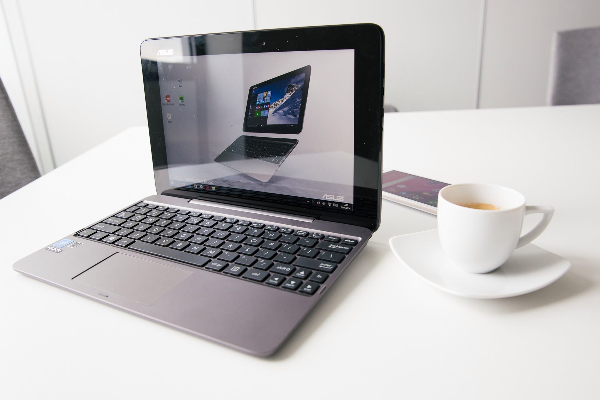 Asus Transformer T100 – czy mobilny notebook 2w1 sprawdzi się w pracy redakcyjnej? 14