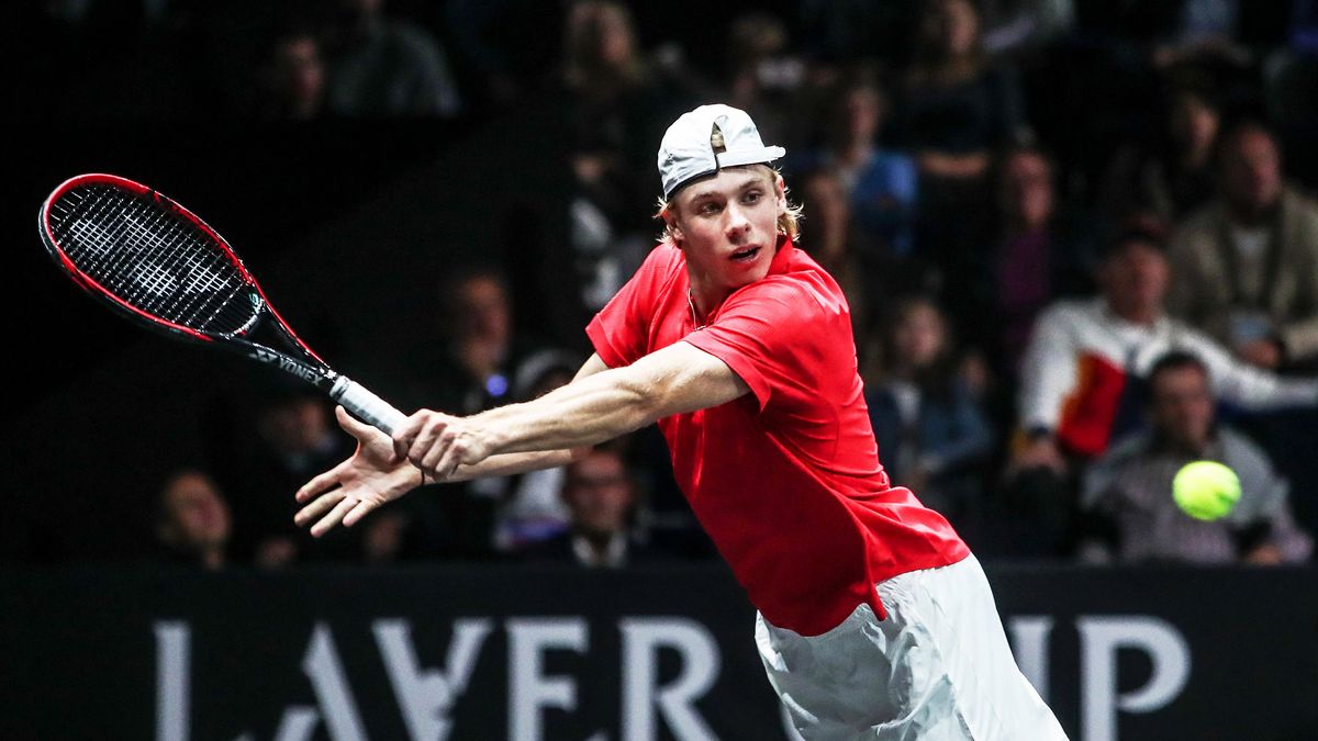 Zdjęcie okładkowe artykułu: PAP/EPA / MARTIN DIVISEK / Na zdjęciu: Denis Shapovalov