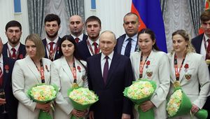 Goście u Putina. Wyszło na jaw, kogo odznaczył prezydent Rosji