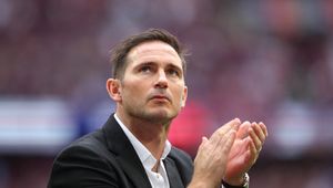 Frank Lampard nie będzie skreślać piłkarzy na samym wstępie. Klub nie może sobie na to pozwolić