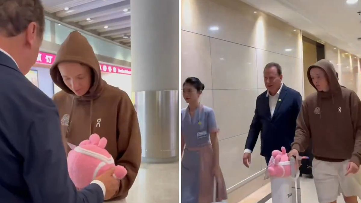 Twitter / China Open / Na zdjęciu: powitanie Igi Świątek w Pekinie