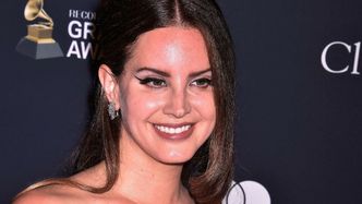 Lana del Rey się ZARĘCZYŁA! Kim jest narzeczony piosenkarki? (FOTO)