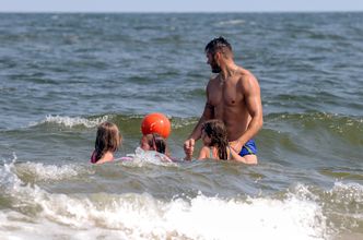 Polacy wydają ogromne pieniądze na wakacjach. Bony turystyczne na 2,4 mld zł