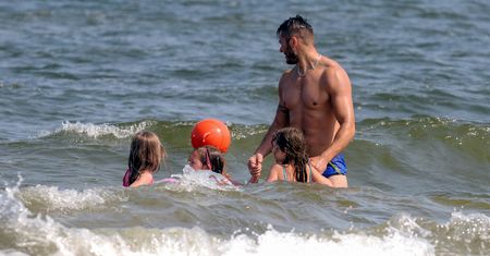 Polacy wydają ogromne pieniądze na wakacjach. Bony turystyczne na 2,4 mld zł