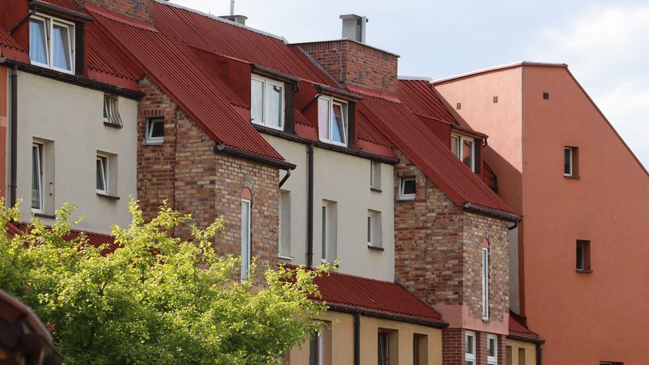 Osiedle Glinka w Tychach ma w sobie ten czar. Ceglana zabudowa i niepowtarzalny klimat cieszą oko