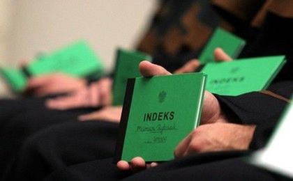 Składki na NFZ. Studenci, którzy pracowali, mogą mieć problem z ubezpieczeniem zdrowotnym