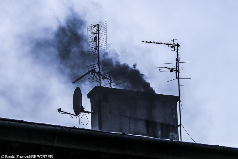 Złe dane na temat zanieczyszczenia powietrza. W tym roku już dziewięć dni z alarmem smogowym