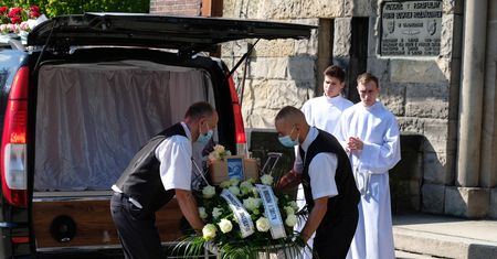 Pogrzeb 19-letniej Basi. Rozdzierające serce widoki na cmentarzu