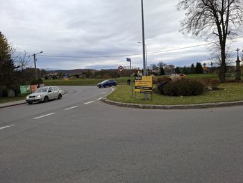 Radziszów: Na rok zostanie zamknięta strategiczna droga w podkrakowskim. Będą budowane dwa mosty