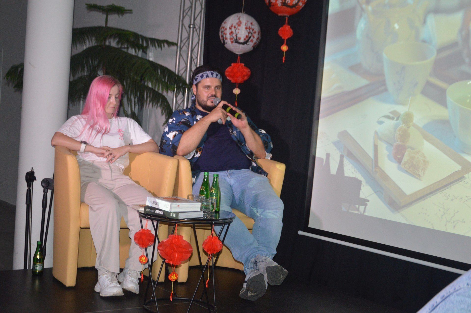 O Japonii w Koneckim Centrum Kultury opowiadali Kasia i Wojtek Grabowscy