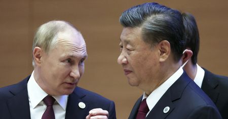 Chiny wysyłają broń i sprzęt wojskowy do Rosji