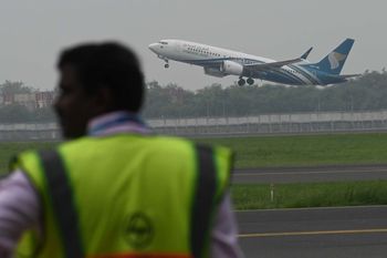 Komisja Europejska wzięła sprawy w swoje ręce. Wysłała samoloty na Bliski Wschód