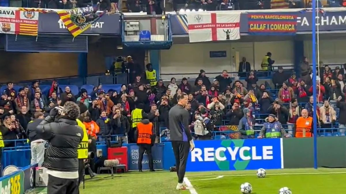 Twitter / moisESPN / Szczęsny podczas rozgrzewki