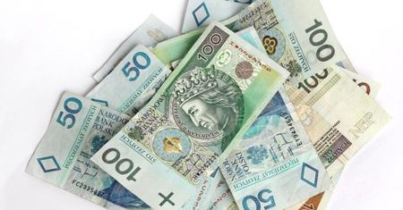 14. emerytura. Eksperci grzmią. "Absurdalna decyzja"