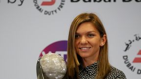 Simona Halep odebrała puchar za pierwsze miejsce na koniec sezonu. "To był trudny i niesamowity rok"