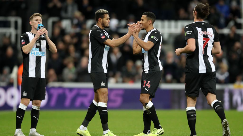 Getty Images / Owen Humphreys/PA Images  / Na zdjęciu: radość piłkarzy Newcastle