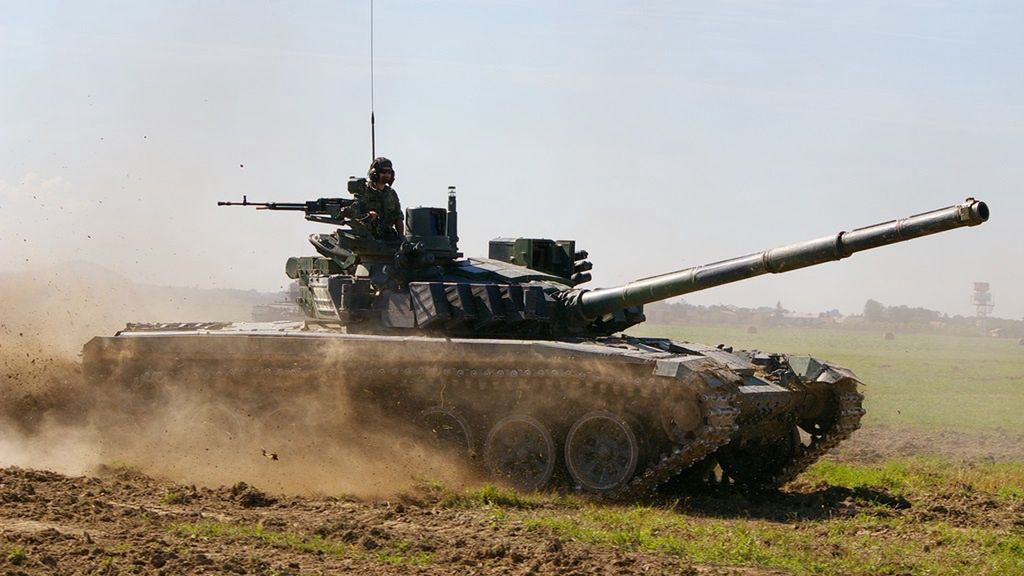 Na wyposażeniu czeskich wojsk lądo­wych znajduje się trzydzieści T-72M4CZ, które służą w 73. batalionie czołgów z koszarami w Přásla­vicach z 7. Brygady Zmechanizowanej z Hranic