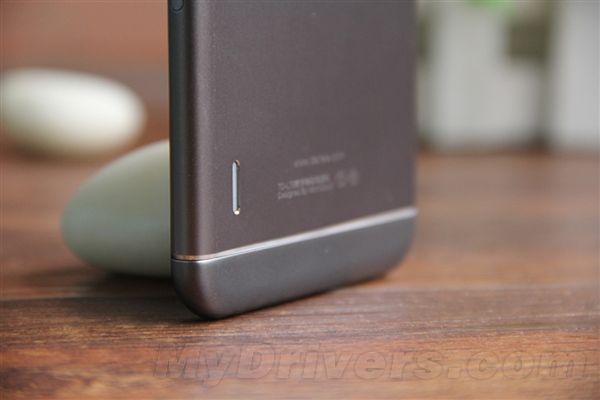 Czy podróbki mogą być premium? Oto androidowy klon iPhone'a 6, którego nie wygniesz i nie porysujesz 14