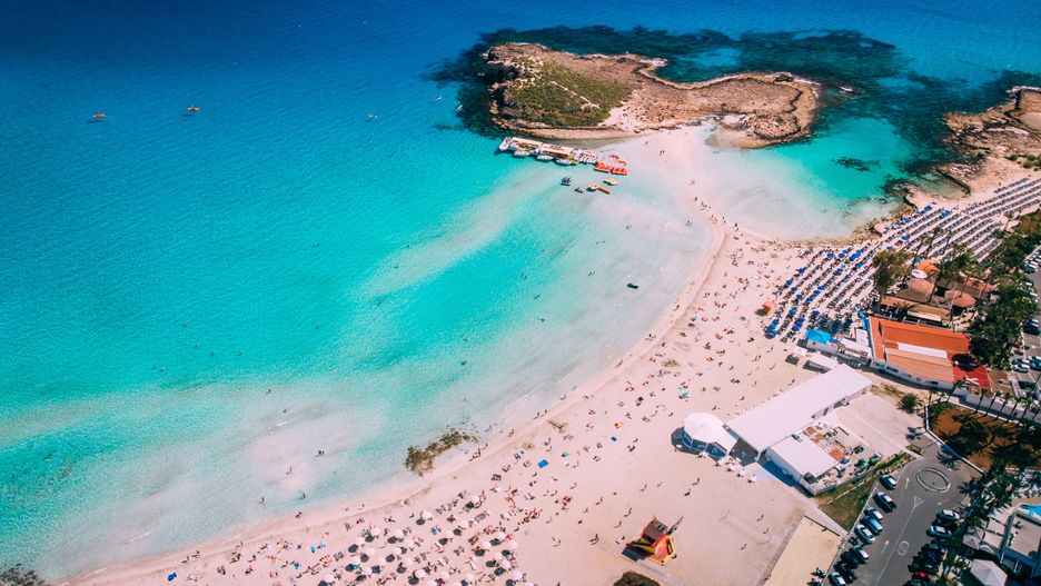 Plaża w Ayia Napa z lotu ptaka