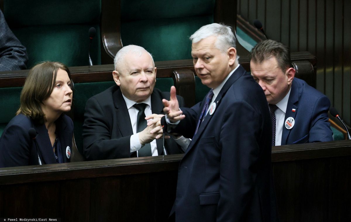 PiS szuka odbicia po porażce w Sejmie. Na "liście" Kaczyńskiego kolejny minister