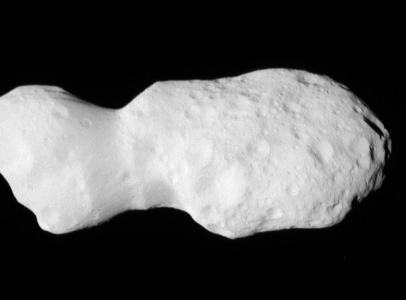 Sonda uwieczniła "kosmiczny kręgiel". NASA mówi o niezwykłym odkryciu