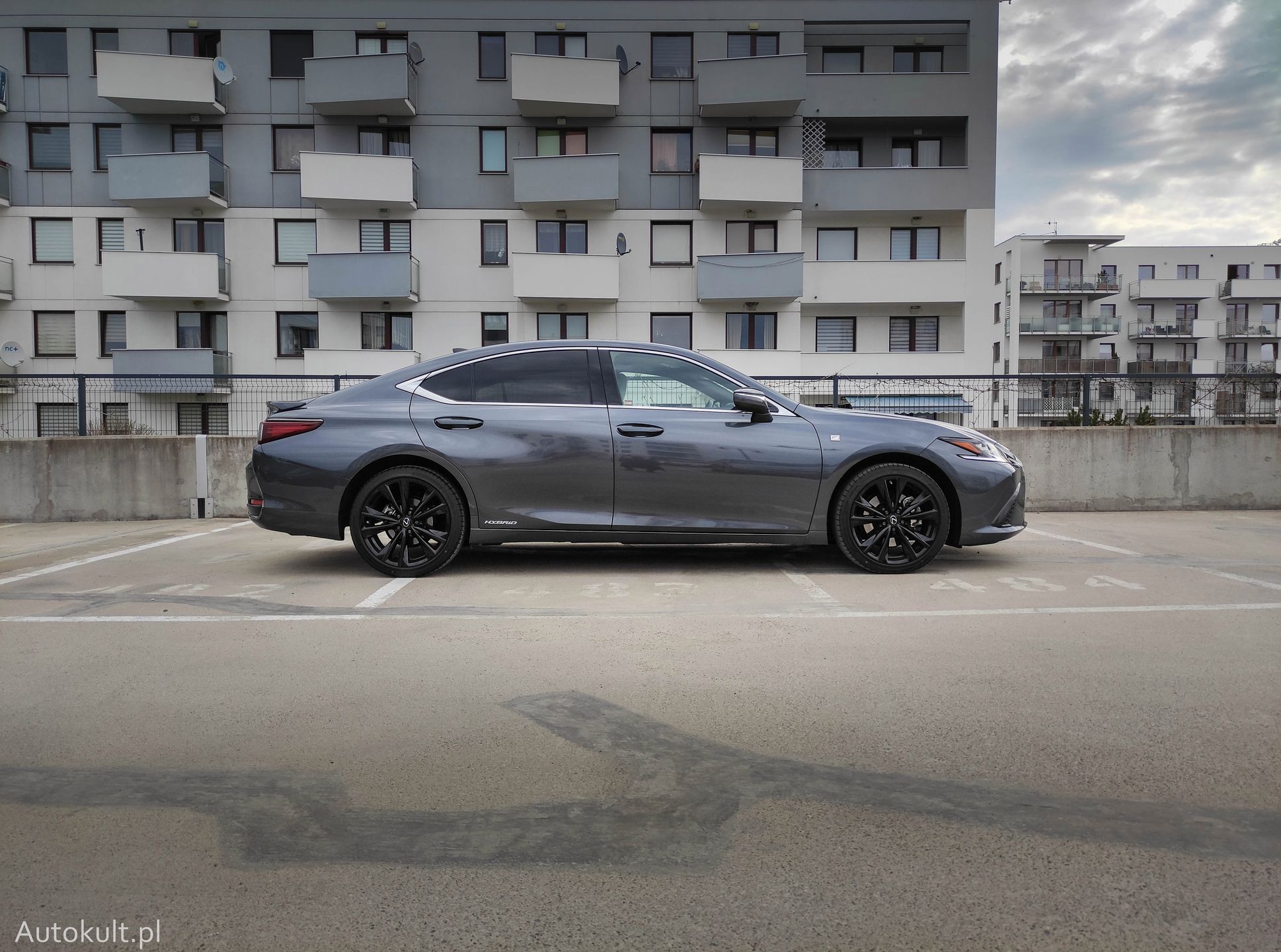Lexus ES300h F Sport Edition