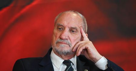 Macierewicz ukrywał dowody? Jest zawiadomienie do prokuratury