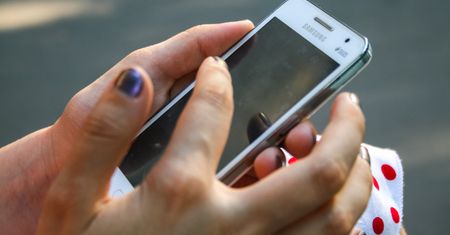 Android z obsługą gestami – jak iPhone X, ale ma więcej opcji