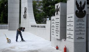 Warszawa. Podpalił się przed Sejmem - nowe informacje o 48-latku
