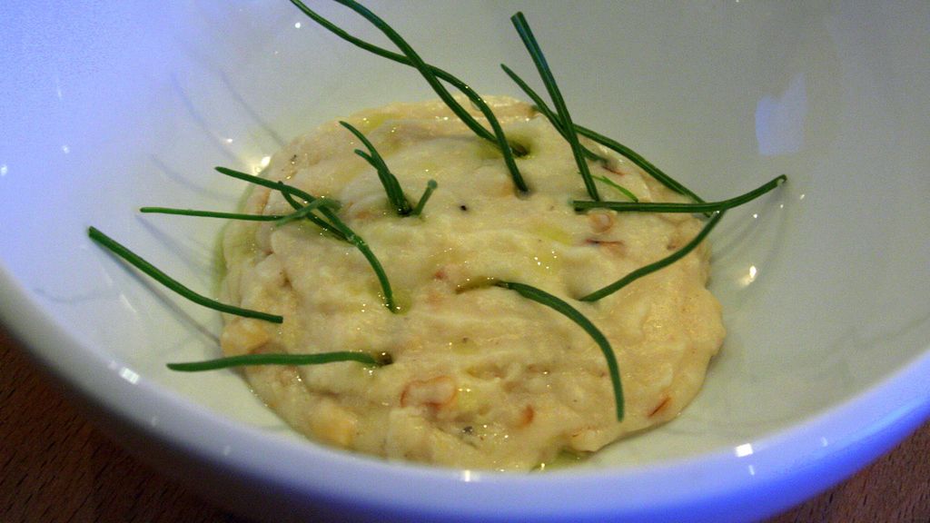 Zmiksowana żółta kukurydza w puszce