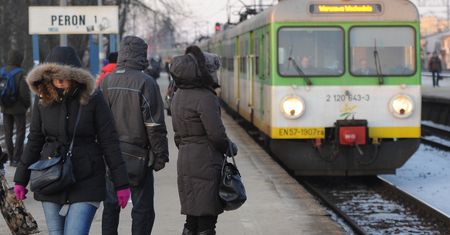Mróz powoduje awarie i opóźnienia pociągów