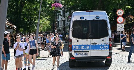 Awantury na Krupówkach. Pijani turyści surowo ukarani